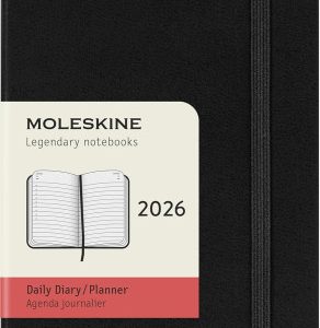 AGENDA 2026 TAPA DURA 12 MESES DIARIA P (9 x 14 CM) NEGRA MOLESKINE DHB12DC2Y26